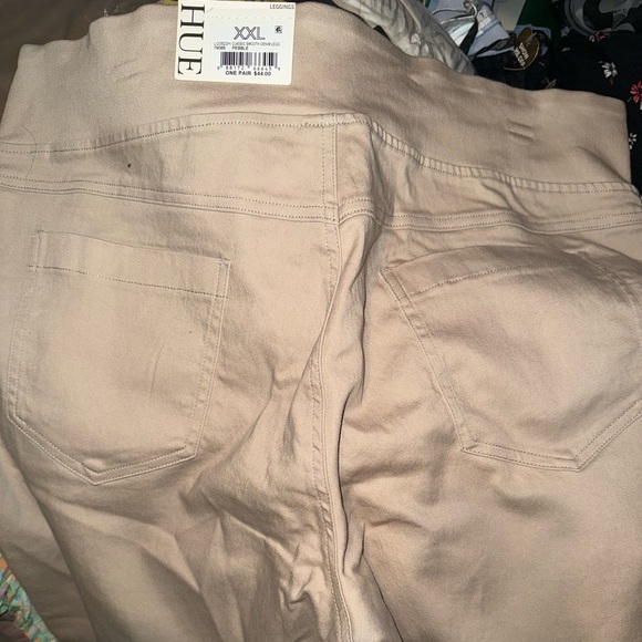 Women's NWT HUE Pebble Classic Smooth Denim Beige Leggings Sz. XXL - Picture 2 of 2